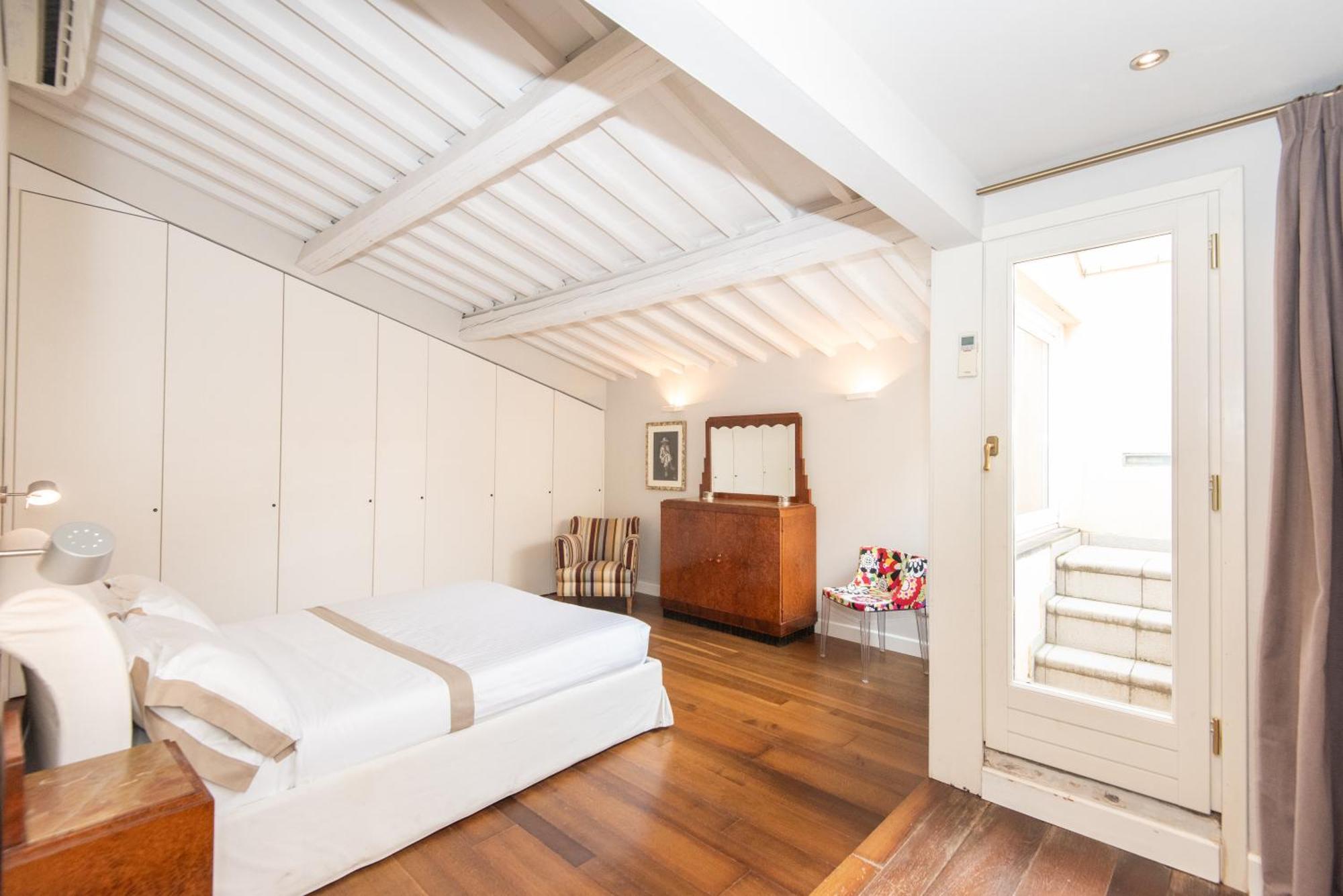 Giambologna Attic By Firenze Prestige Apartment Bagian luar foto